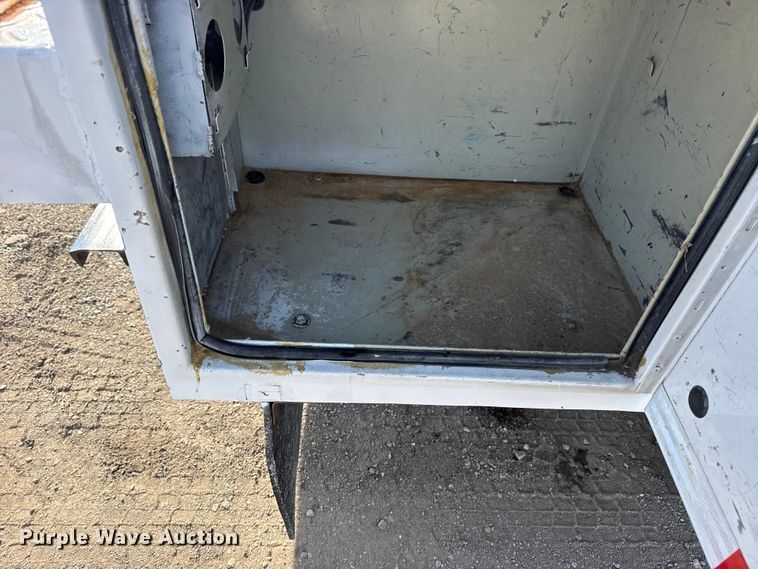 image for item EG1870 2016 Ram  5500HD utility / service truck