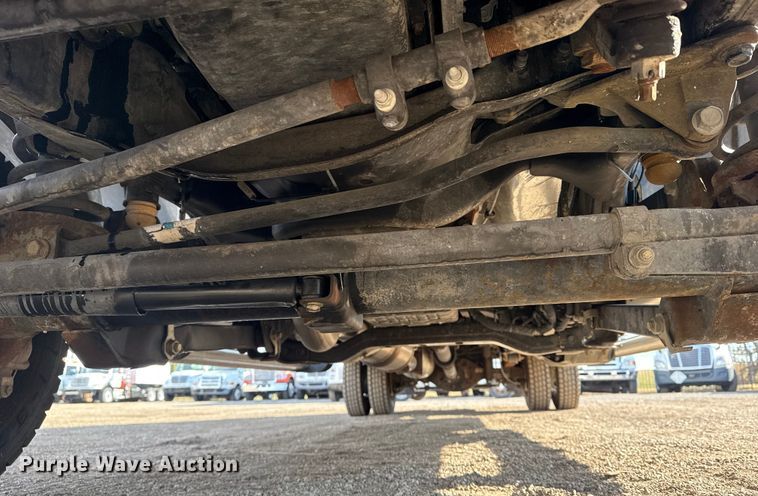 image for item EG1870 2016 Ram  5500HD utility / service truck