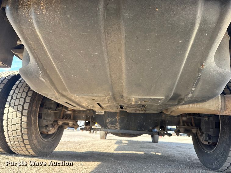 image for item EG1870 2016 Ram  5500HD utility / service truck