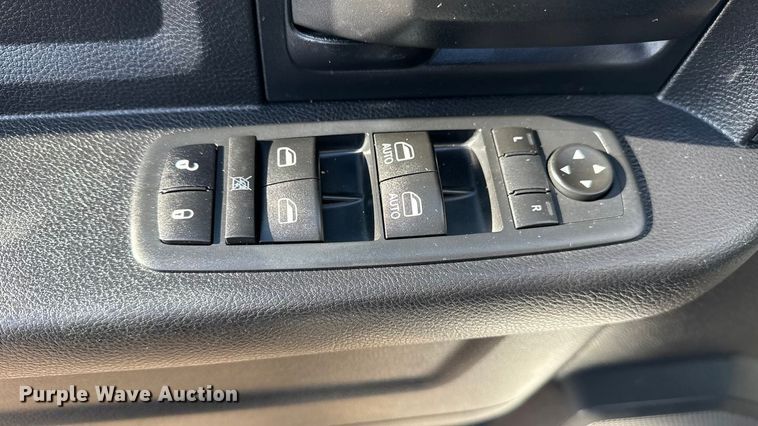 image for item EG1870 2016 Ram  5500HD utility / service truck