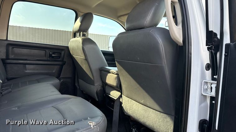 image for item EG1870 2016 Ram  5500HD utility / service truck