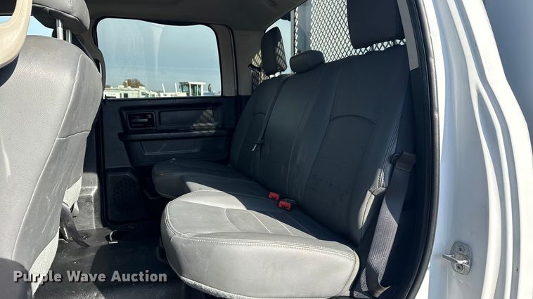 image for item EG1870 2016 Ram  5500HD utility / service truck