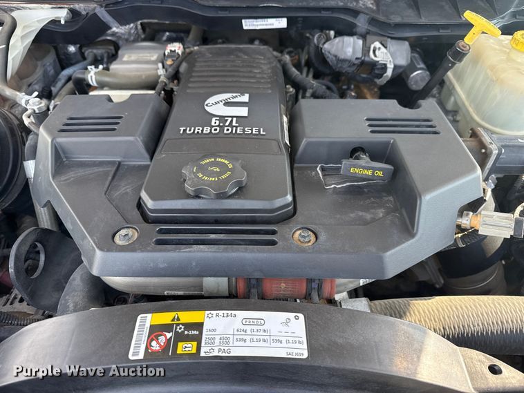 image for item EG1870 2016 Ram  5500HD utility / service truck