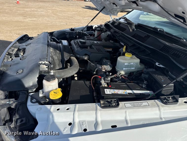 image for item EG1870 2016 Ram  5500HD utility / service truck