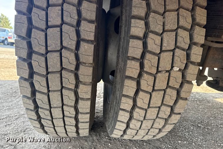 image for item EG1870 2016 Ram  5500HD utility / service truck