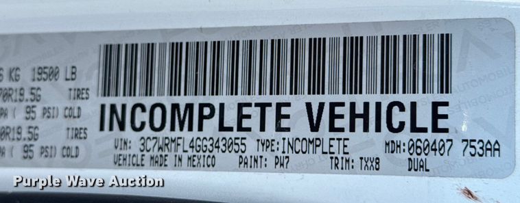 image for item EG1870 2016 Ram  5500HD utility / service truck