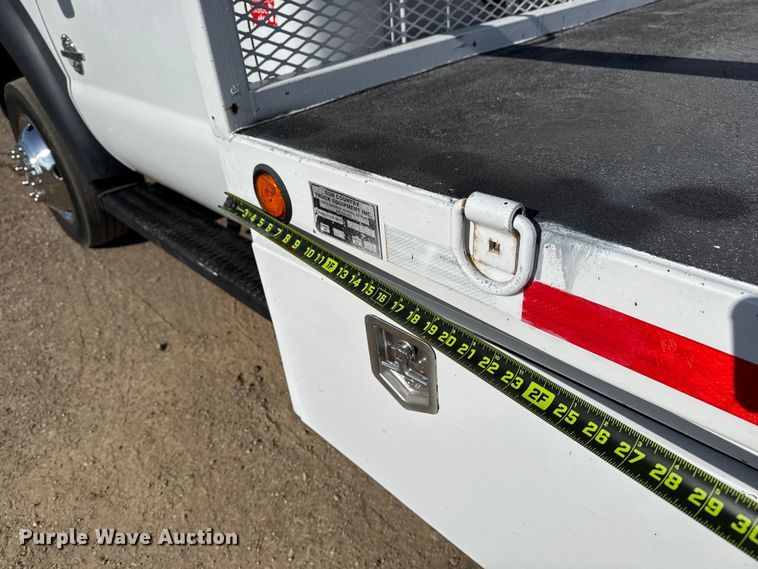 image for item EG1871 2016 Ford F550 Super Duty XL flatbed truck