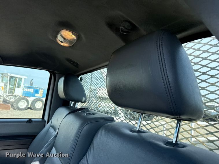 image for item EG1871 2016 Ford F550 Super Duty XL flatbed truck