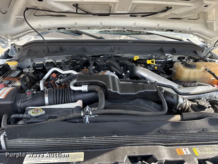 image for item EG1871 2016 Ford F550 Super Duty XL flatbed truck