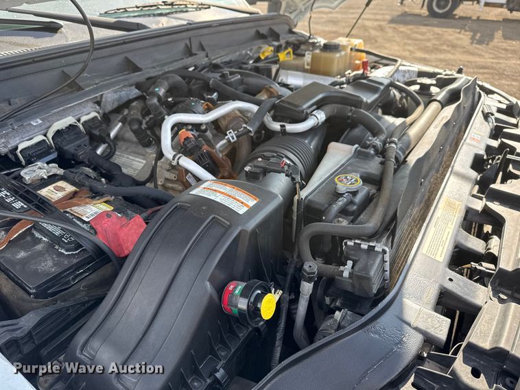 image for item EG1871 2016 Ford F550 Super Duty XL flatbed truck