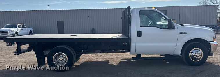 image for item EG1874 2003 Ford F350 Super Duty flatbed pickup truck