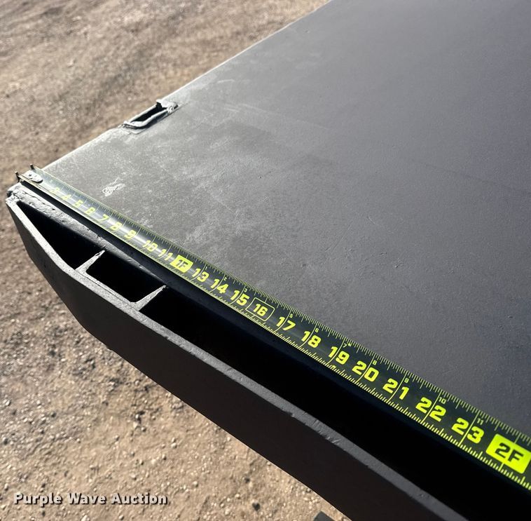 image for item EG1874 2003 Ford F350 Super Duty flatbed pickup truck