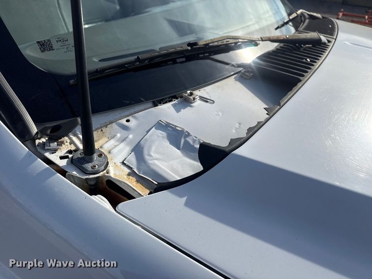 image for item EG1874 2003 Ford F350 Super Duty flatbed pickup truck