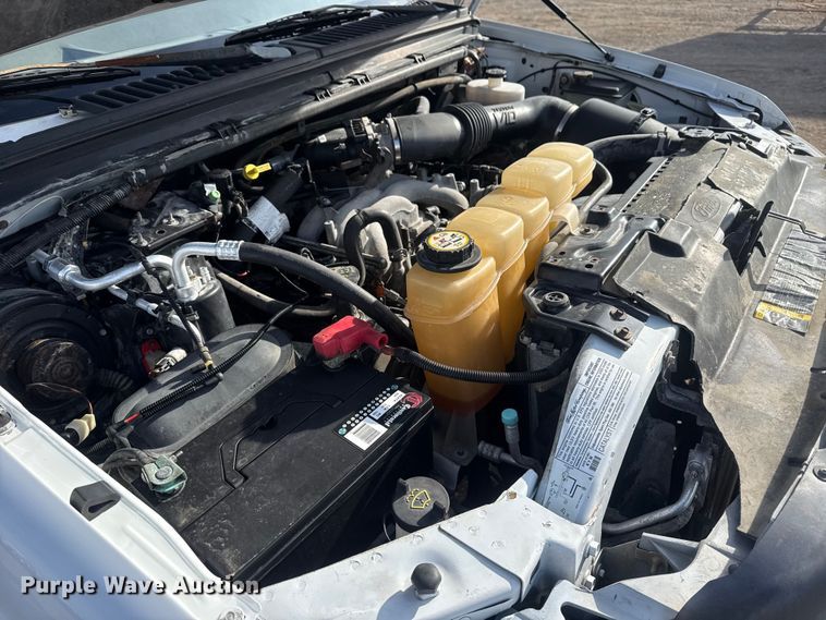 image for item EG1874 2003 Ford F350 Super Duty flatbed pickup truck