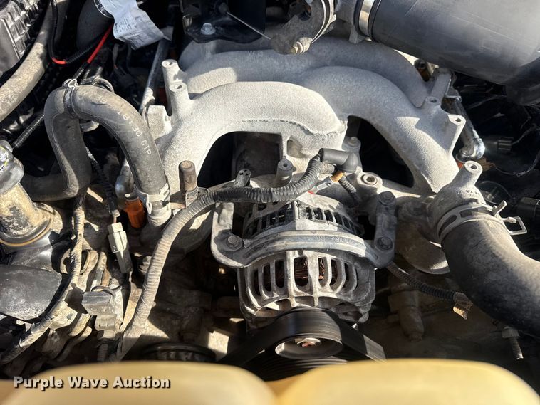 image for item EG1874 2003 Ford F350 Super Duty flatbed pickup truck