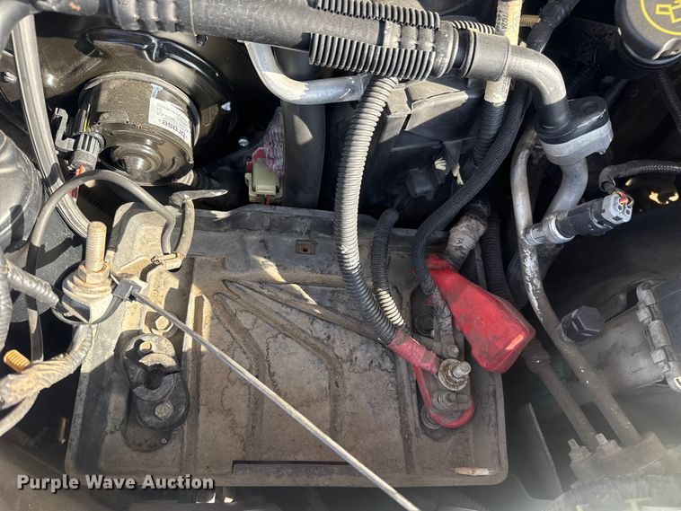 image for item EG1875 2007 Ford E350 Super Duty shuttle bus