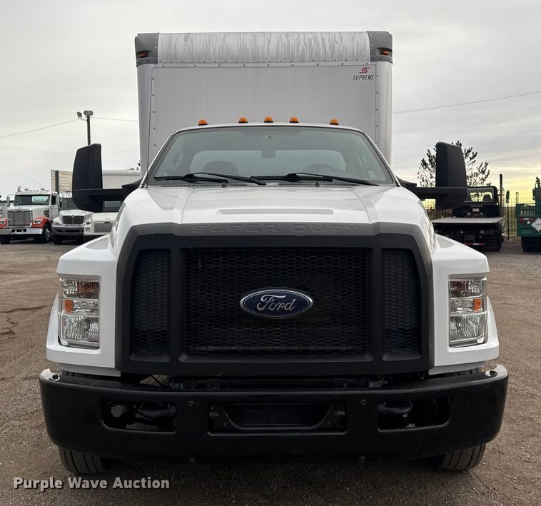 image for item EG1880 2017 Ford F650 Super Duty box truck