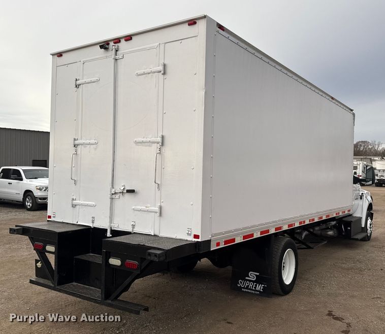 image for item EG1880 2017 Ford F650 Super Duty box truck