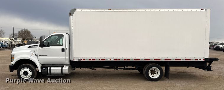 image for item EG1880 2017 Ford F650 Super Duty box truck