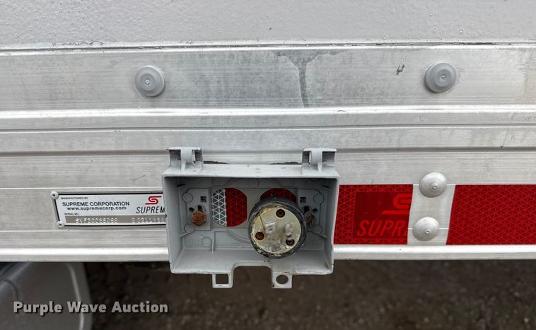 image for item EG1880 2017 Ford F650 Super Duty box truck