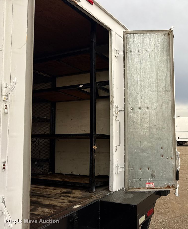 image for item EG1880 2017 Ford F650 Super Duty box truck