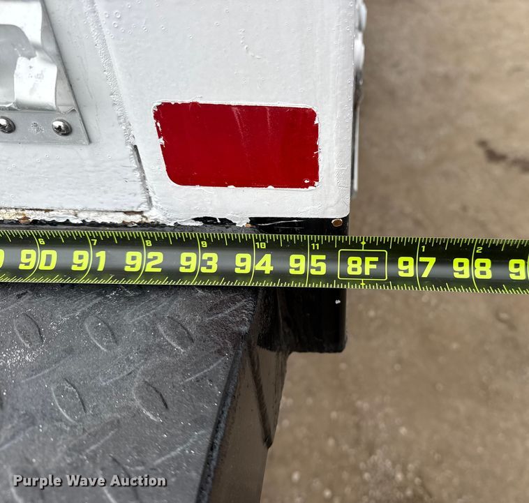 image for item EG1880 2017 Ford F650 Super Duty box truck