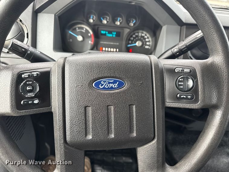 image for item EG1880 2017 Ford F650 Super Duty box truck