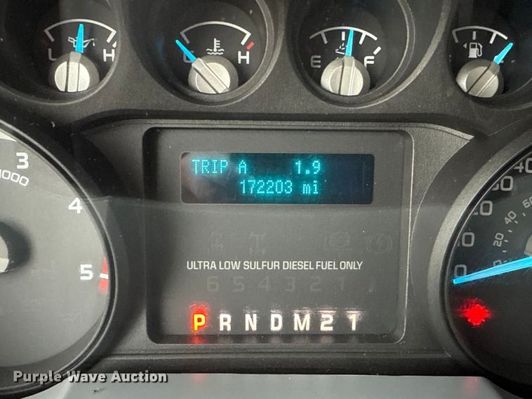 image for item EG1880 2017 Ford F650 Super Duty box truck