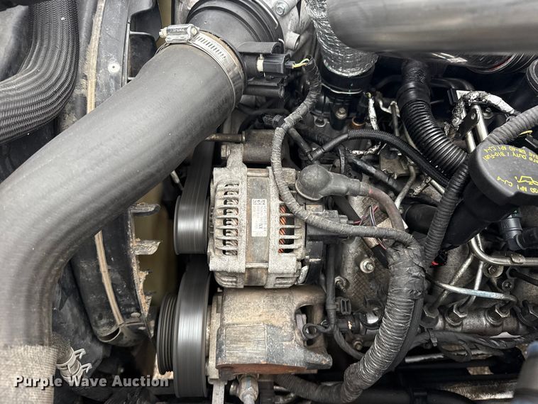 image for item EG1880 2017 Ford F650 Super Duty box truck