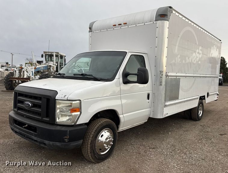 image for item EG1881 2011 Ford E350 Super Duty box truck