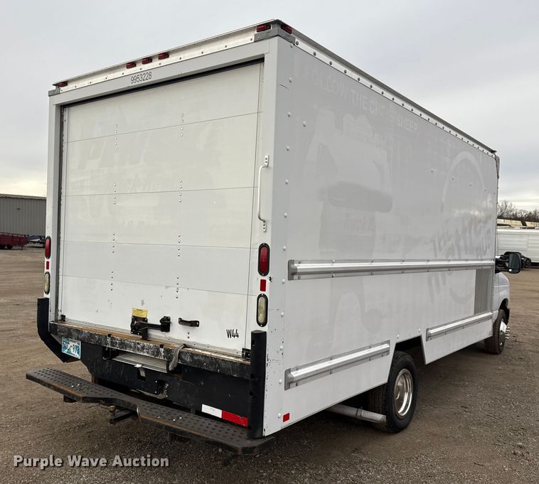 image for item EG1881 2011 Ford E350 Super Duty box truck