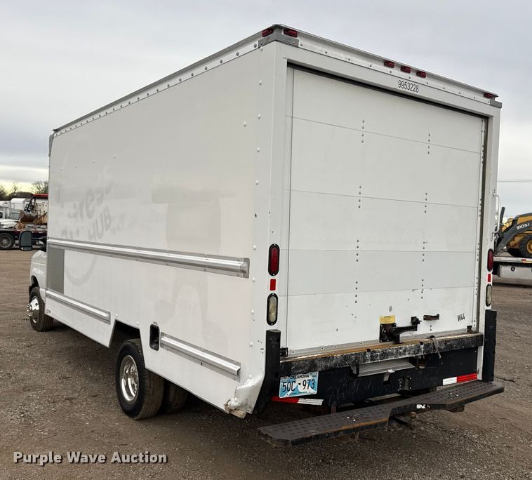 image for item EG1881 2011 Ford E350 Super Duty box truck