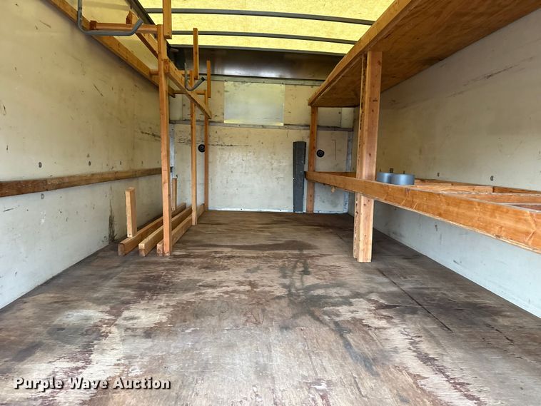 image for item EG1881 2011 Ford E350 Super Duty box truck