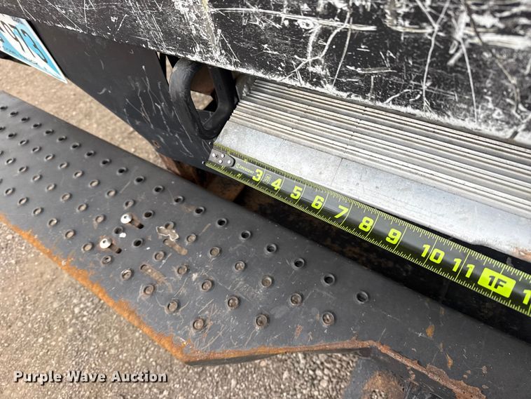 image for item EG1881 2011 Ford E350 Super Duty box truck