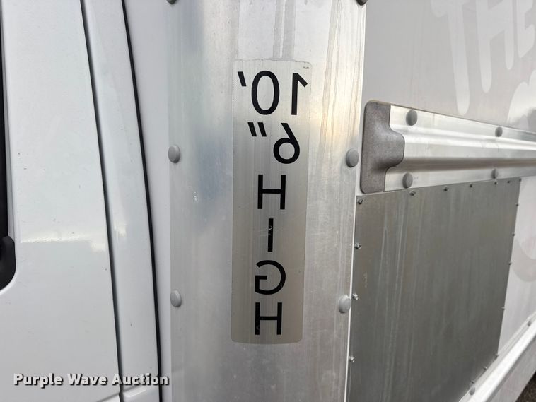 image for item EG1881 2011 Ford E350 Super Duty box truck