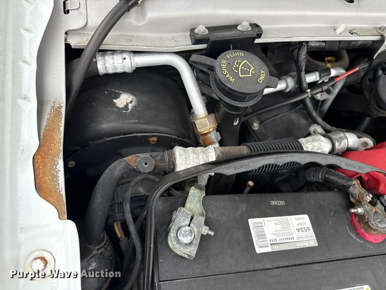 image for item EG1881 2011 Ford E350 Super Duty box truck