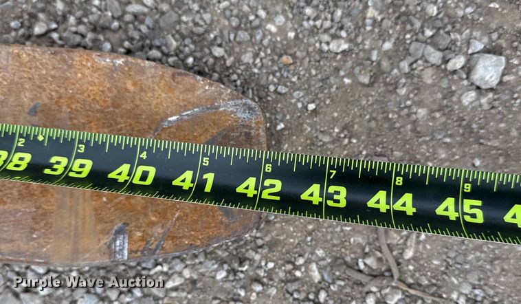 image for item EG1882 1993 Caterpillar V40E forklift