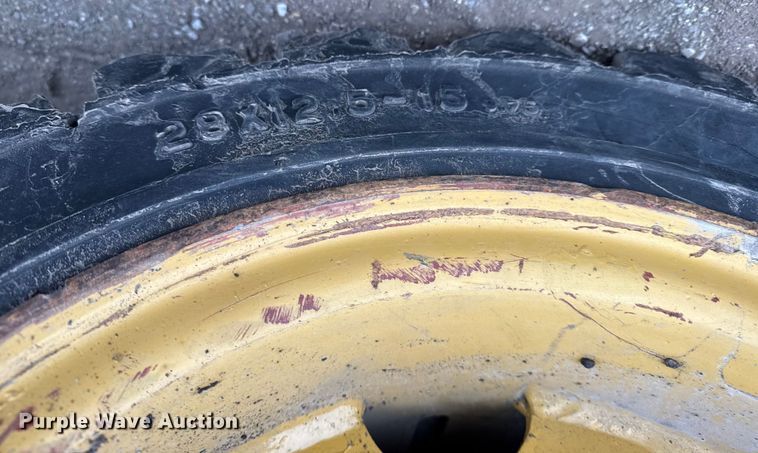 image for item EG1882 1993 Caterpillar V40E forklift