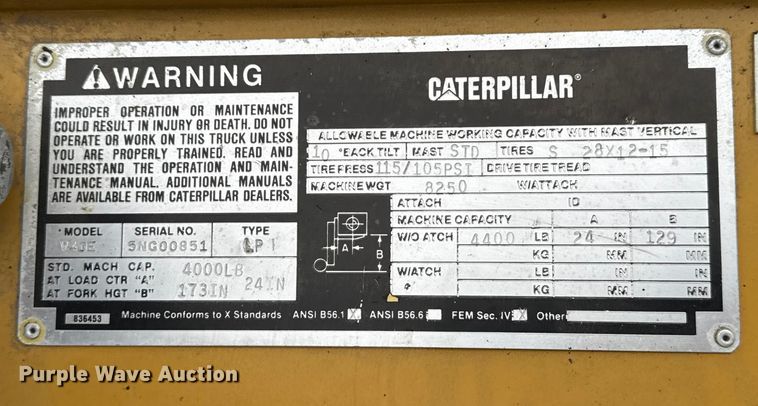 image for item EG1882 1993 Caterpillar V40E forklift