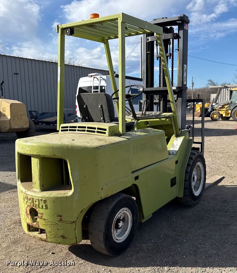 image for item EG1886 Clark C500Y S60 forklift