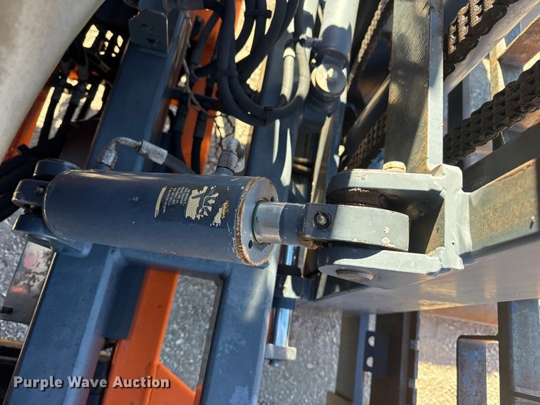 image for item EG1888 2006 Moffett M55 forklift