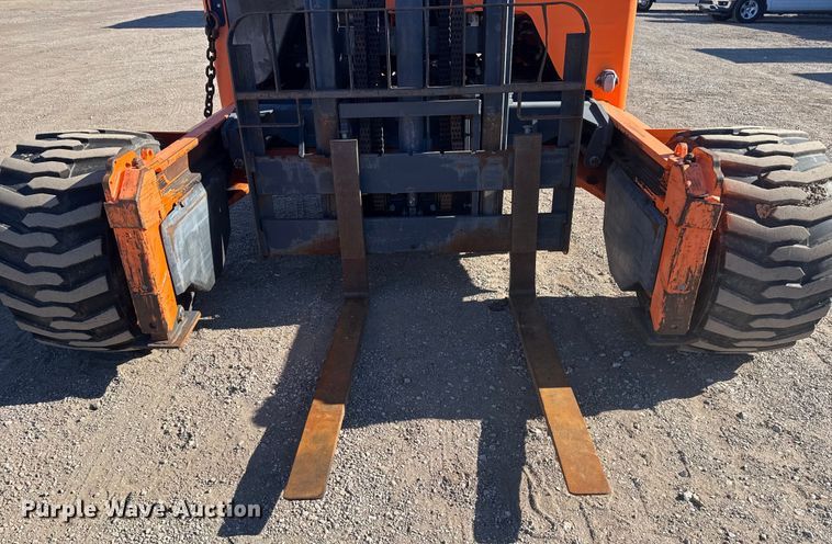 image for item EG1888 2006 Moffett M55 forklift