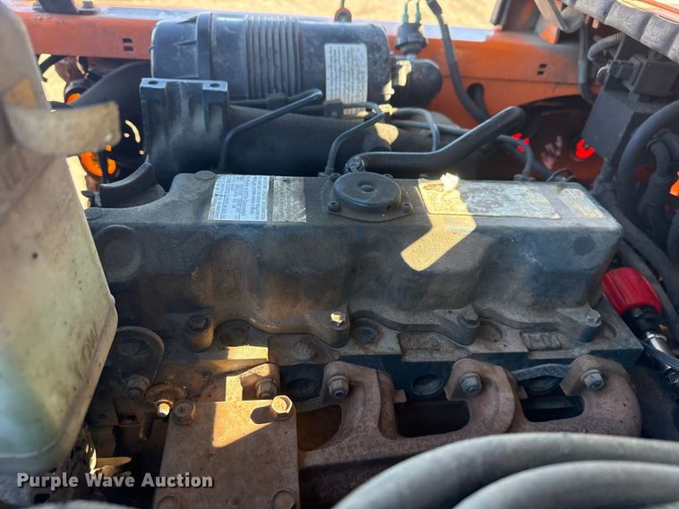 image for item EG1888 2006 Moffett M55 forklift