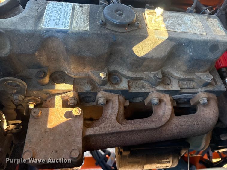 image for item EG1888 2006 Moffett M55 forklift