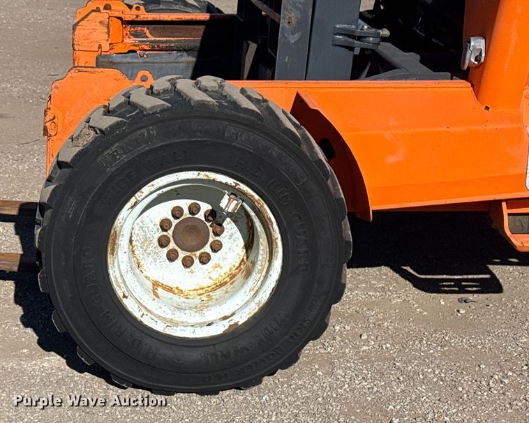 image for item EG1888 2006 Moffett M55 forklift