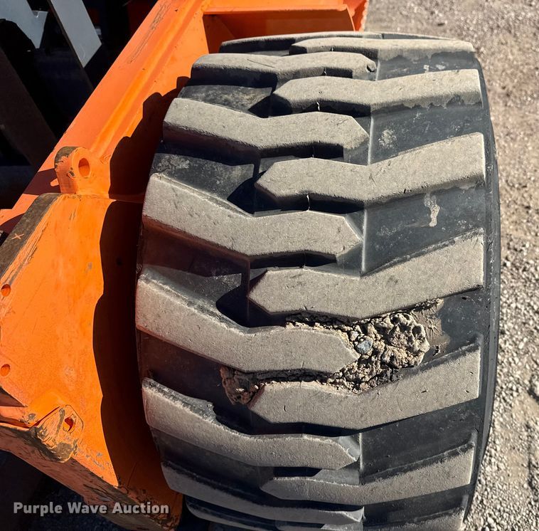 image for item EG1888 2006 Moffett M55 forklift