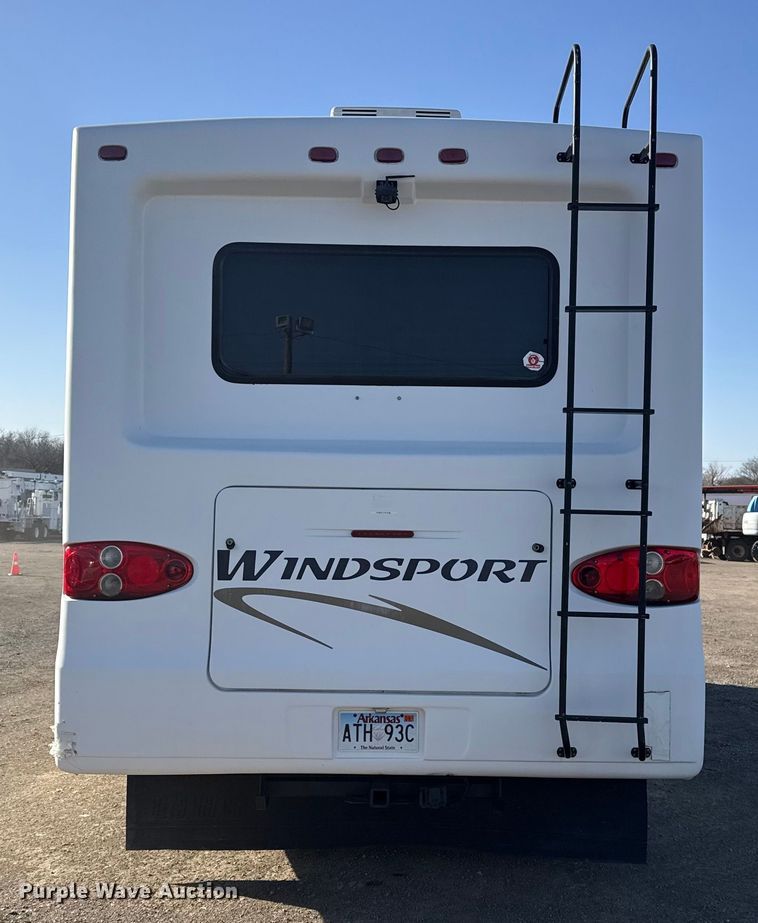 image for item EG1894 2011 Four Winds International Windsport 30Q RV