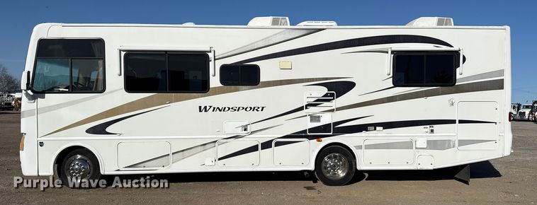 image for item EG1894 2011 Four Winds International Windsport 30Q RV