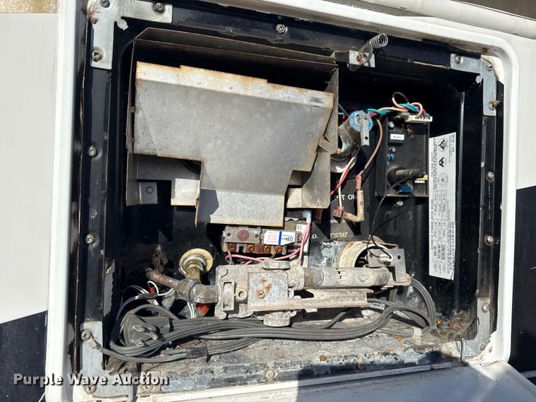 image for item EG1894 2011 Four Winds International Windsport 30Q RV