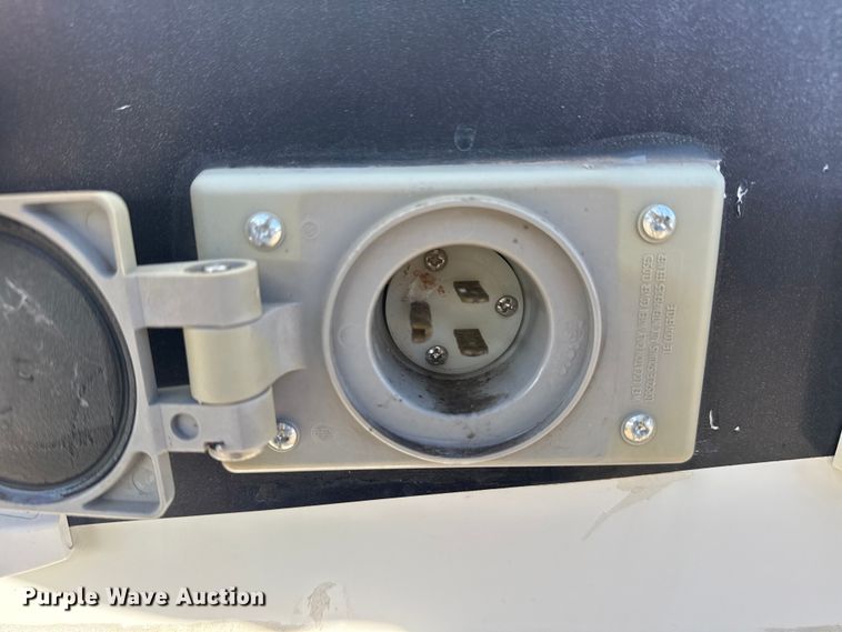 image for item EG1894 2011 Four Winds International Windsport 30Q RV